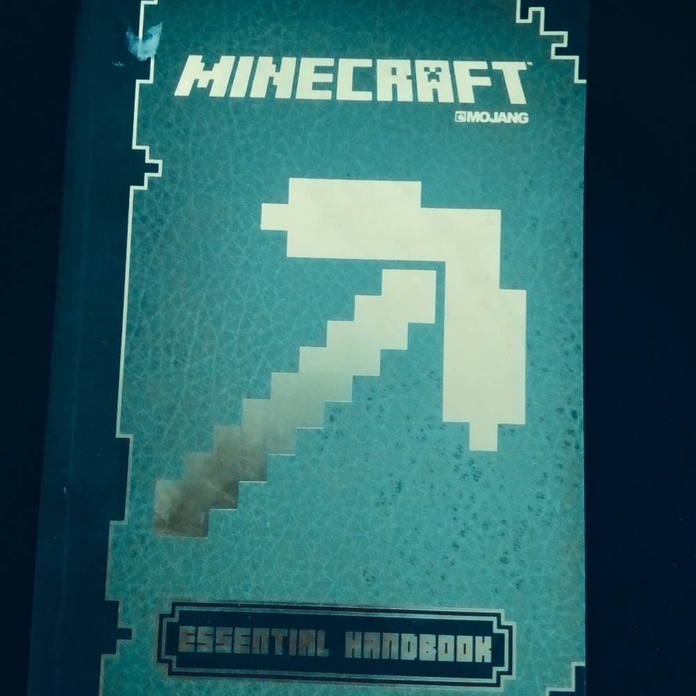 Minecraft essential handbook